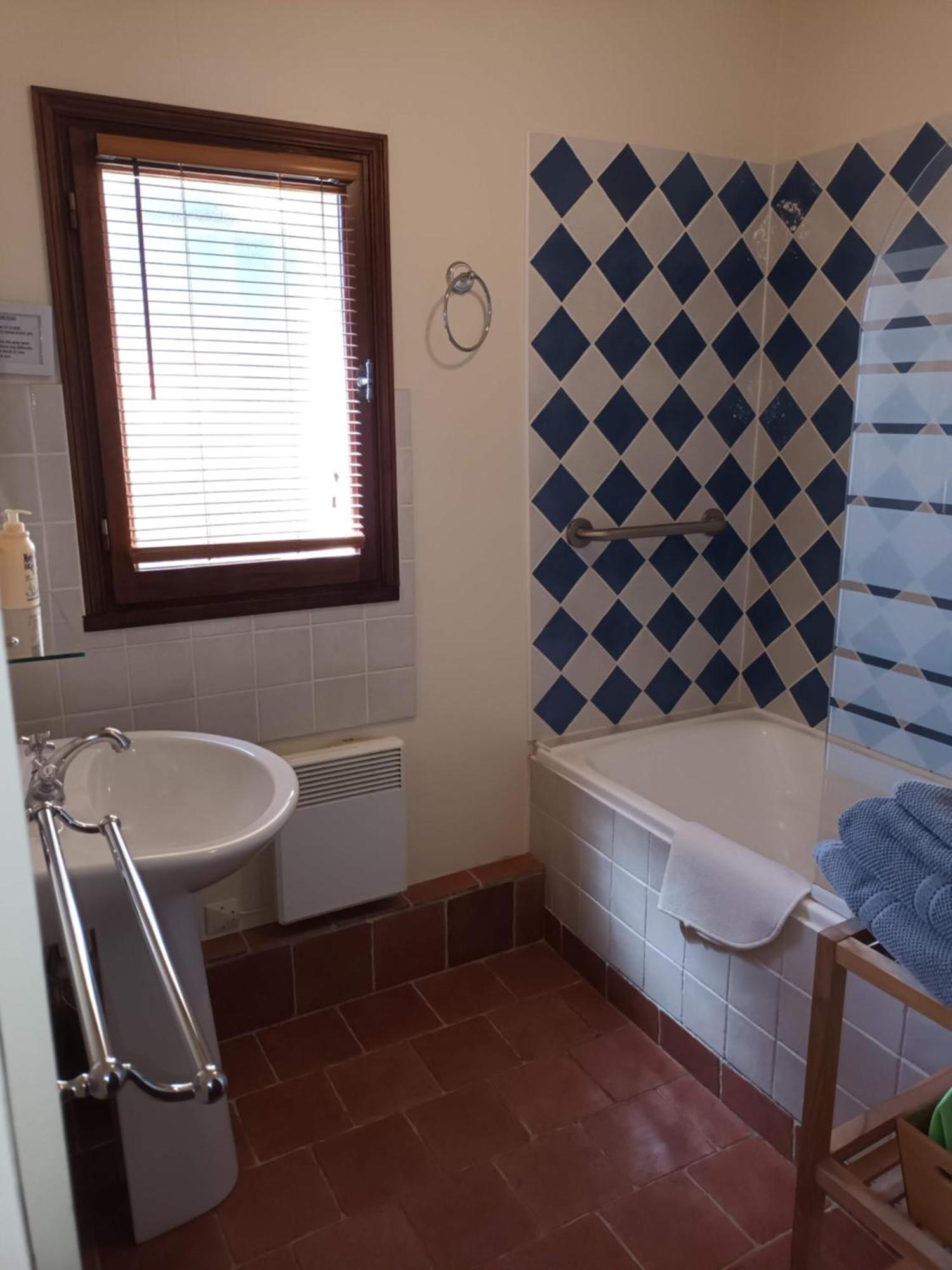 Le Logis Du Pressoir Self Catering Gites In Beautiful 18Th Century Estate In The Heart Of The Loire Valley With Heated Pool And Extensive Grounds. Les Bois-d'Anjou Rum bild